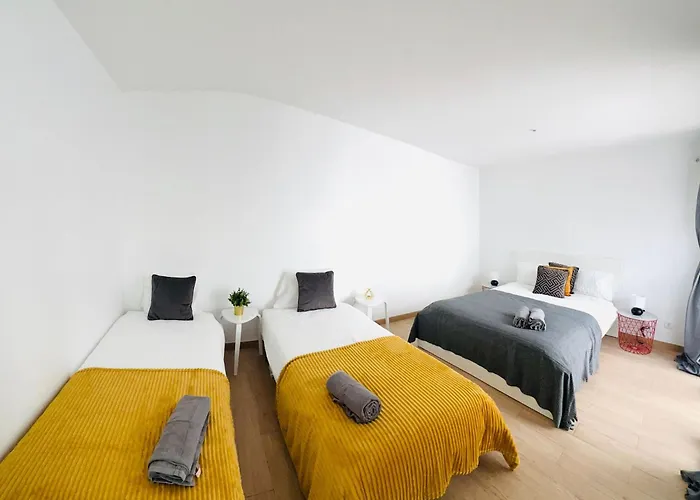 Luxury House Next Attractions With Free Parking بيت للعطل Lisboa